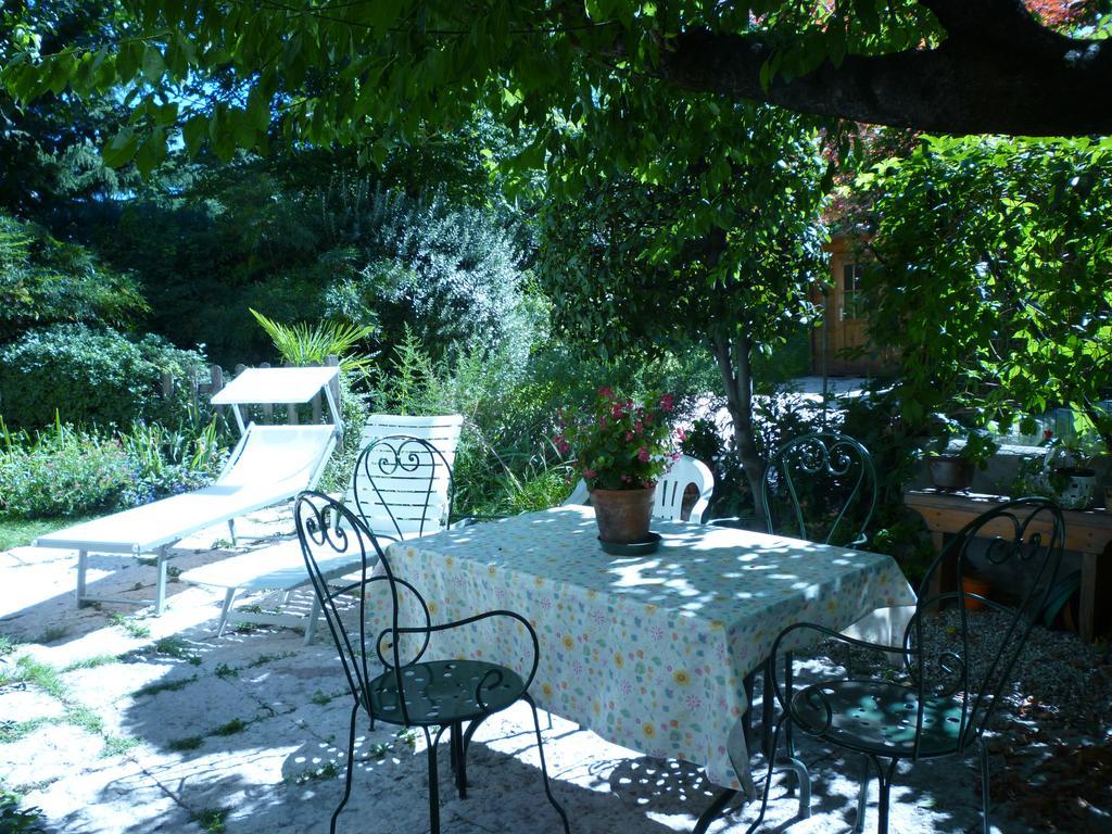 B&B Villa Dei Pini Domegliara Exterior foto